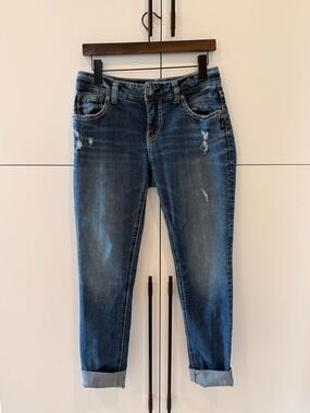 Silver Jeans Medium Blue Distressed Girlfriend Jeans W28/L29